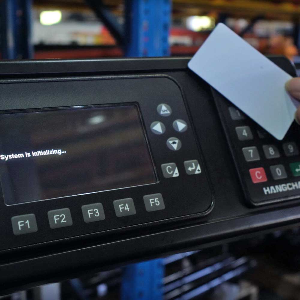 Hangcha XC Series Schubmaststapler Li-Ion (1.000–2.500kg)