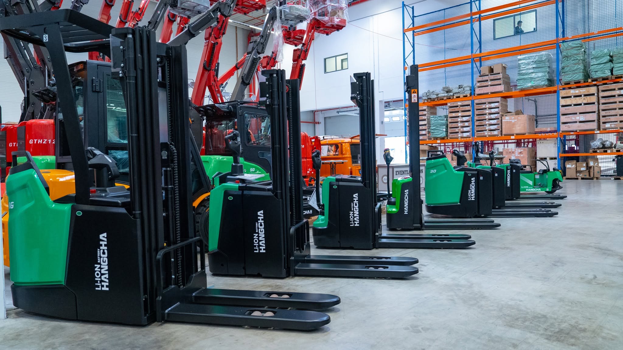 Elektro vs. Dieselstapler: Welcher passt besser zu Ihrem Betrieb?