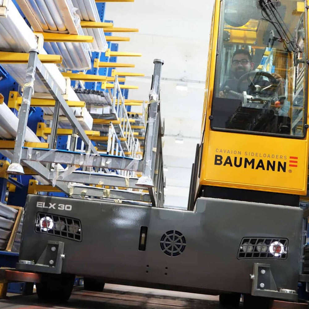 Baumann GX Seitenstapler mit Rohren im Lager